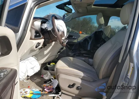 2019 Chrysler Pacifica Touring L Plus z USA, uszkodzony, nr VIN 2C4RC1EG1KR549712